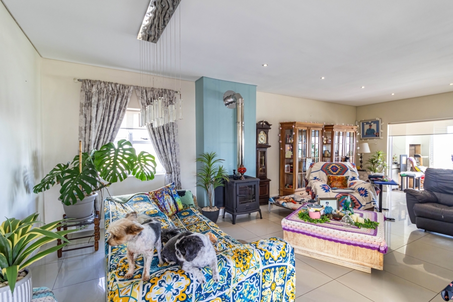 3 Bedroom Property for Sale in Yzerfontein Western Cape